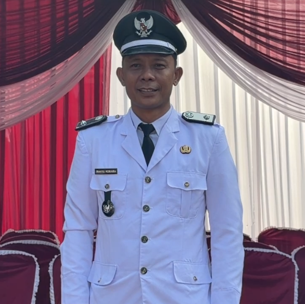 Foto Kepala Desa Wahyu Komara
